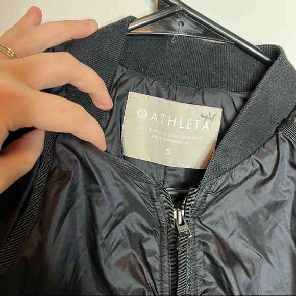 Athleta Summit Black Insulated Longline Parka Rain Jacket Size Small - Picture 6 of 9